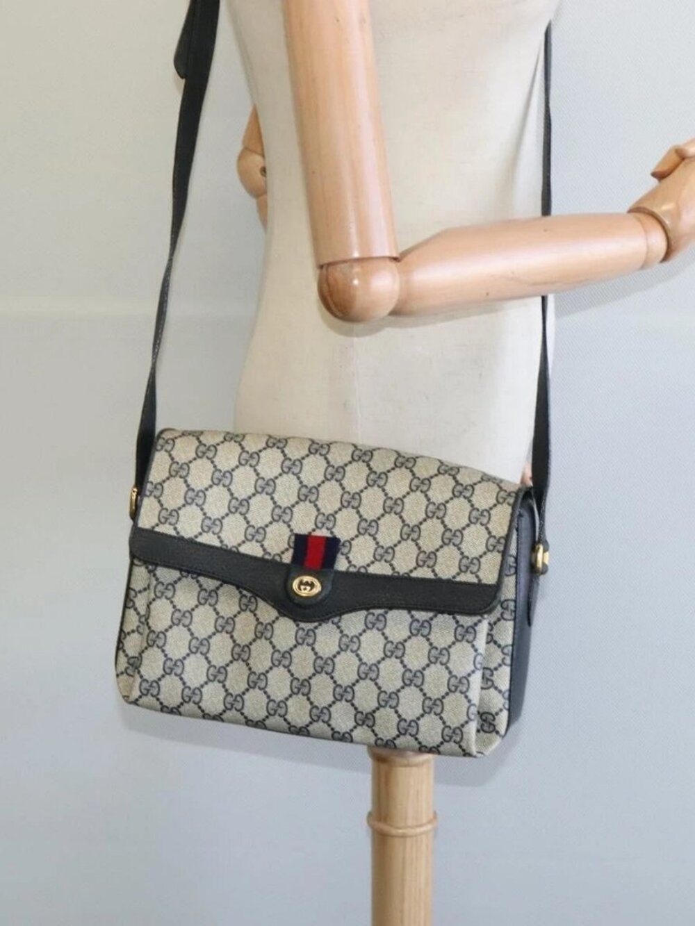 GUCCI GG Supreme Sherry Line Shoulder Bag PVC Navy Gold